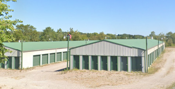 Facility photo: //images.sparefoot.com/medium/23503265f1fd680206f.png