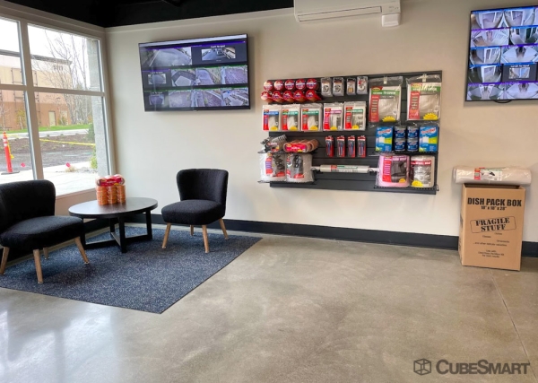 Facility photo: //images.sparefoot.com/medium/2350446894991c91f8f.jpg