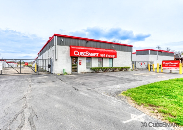 Facility photo: //images.sparefoot.com/medium/23508369de04b8bc56f.jpg