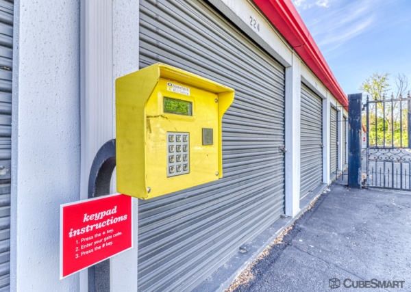 Facility photo: //images.sparefoot.com/medium/23508669f5b8eb975da.jpg