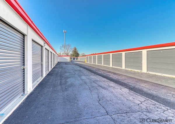 Facility photo: //images.sparefoot.com/medium/23508768a8349a56791.jpg