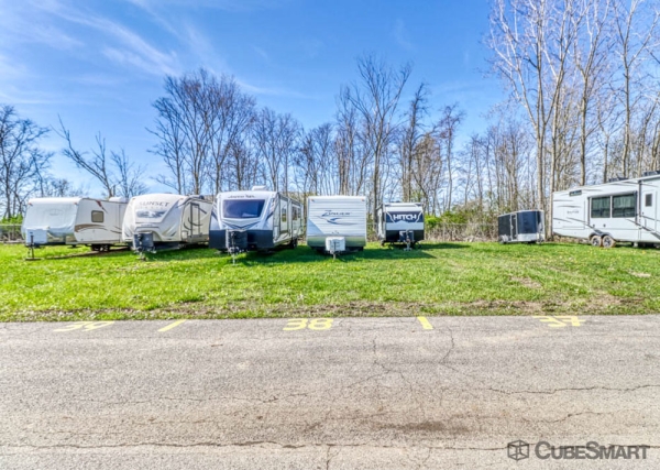 Facility photo: //images.sparefoot.com/medium/235090688c788ecc449.jpg