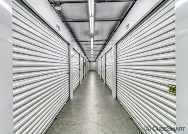 Facility photo: //images.sparefoot.com/medium/235093686f8457d311e.jpg