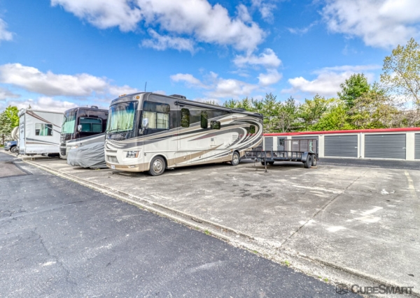 Facility photo: //images.sparefoot.com/medium/23509469f7074cf35d1.jpg
