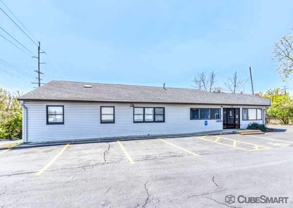Facility photo: //images.sparefoot.com/medium/23509669de067e42711.jpg