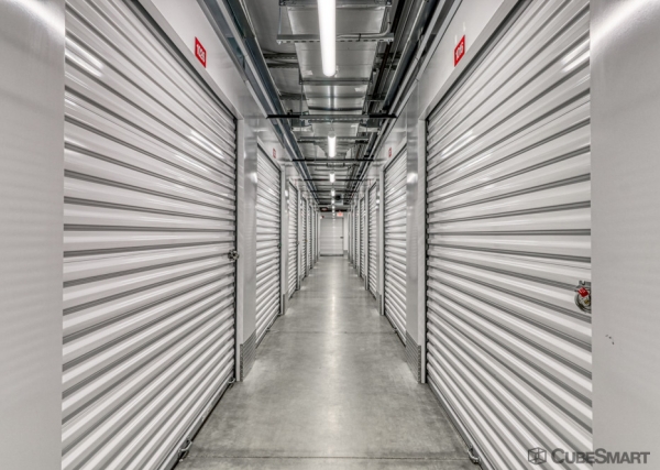 Facility photo: //images.sparefoot.com/medium/235180686f7a954edb3.jpg
