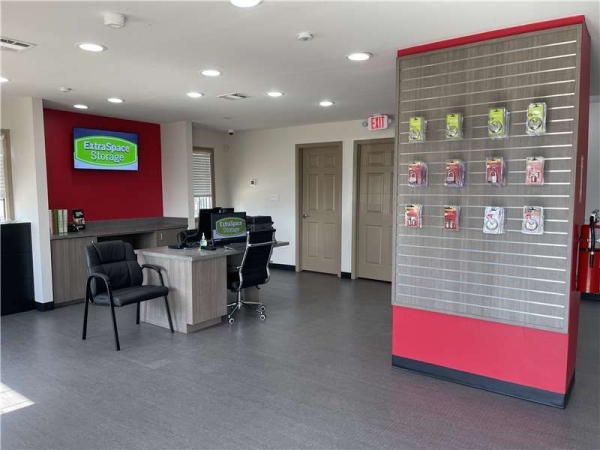 Storage Units at Extra Space Storage - 6391 - Houston - 14318 State Highway 249 - 14318 Texas 249