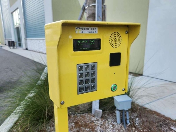 Facility photo: //images.sparefoot.com/medium/235259679a52a28868c.jpg