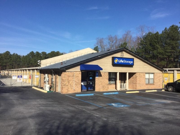 Storage Units at Extra Space Storage - 3019 - Riverdale - Highway 138 - Highway 138 Southwest