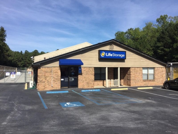 Storage Units at Extra Space Storage - 3019 - Riverdale - Highway 138 - Highway 138 Southwest