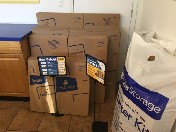 Storage Units at Extra Space Storage - 3019 - Riverdale - Highway 138 - Highway 138 Southwest