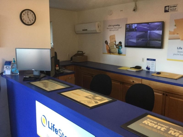 Storage Units at Extra Space Storage - 3019 - Riverdale - Highway 138 - Highway 138 Southwest