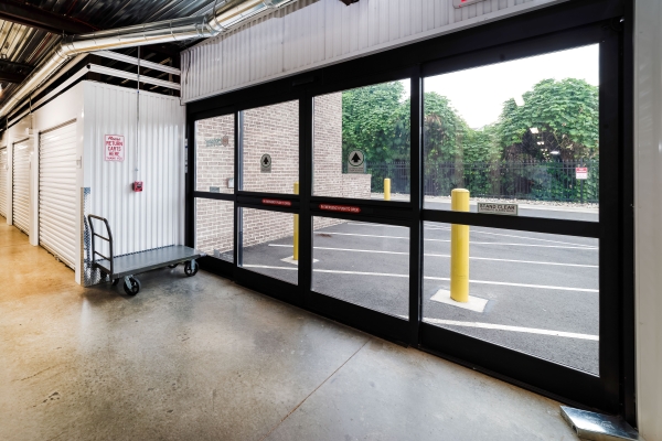 Facility photo: //images.sparefoot.com/medium/23540468adcafa232ce.jpg
