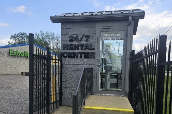 Facility photo: //images.sparefoot.com/medium/2354746a0da3b552558.jpg