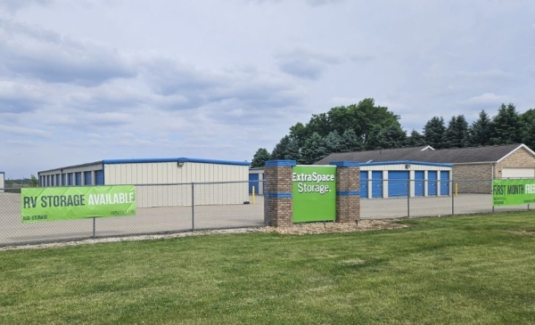 Facility photo: //images.sparefoot.com/medium/2354846a0da3c80240d.jpg