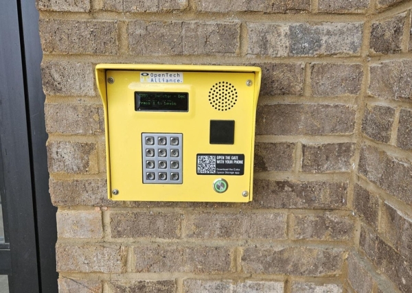 Facility photo: //images.sparefoot.com/medium/23549169e0d018c23ee.jpg