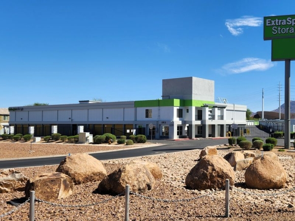 Storage Units at Extra Space Storage - 3484 - Henderson - Stufflebeam Ave - 1011 Stufflebeam Avenue