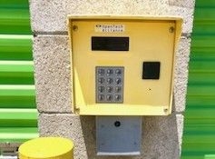 Facility photo: //images.sparefoot.com/medium/23549669942f9f3ab84.jpg