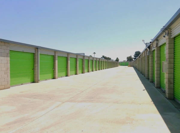 Facility photo: //images.sparefoot.com/medium/23549669942fa080399.jpg