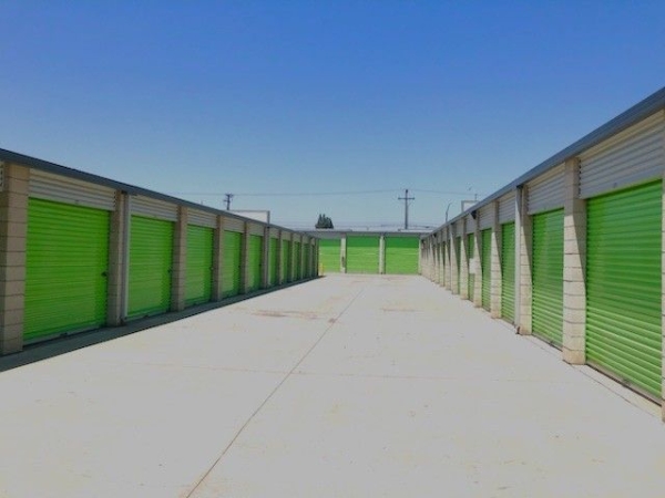 Facility photo: //images.sparefoot.com/medium/23549669942fa161880.jpg