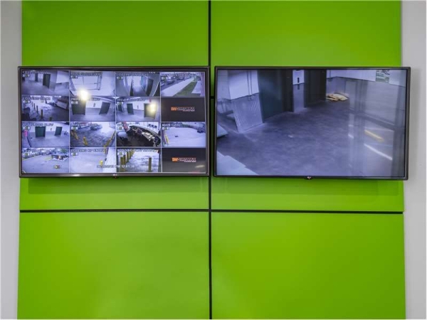 Storage Units at Extra Space Storage - 8878 - Bronx - Bronx Boulevard - 3240 Bronx Boulevard