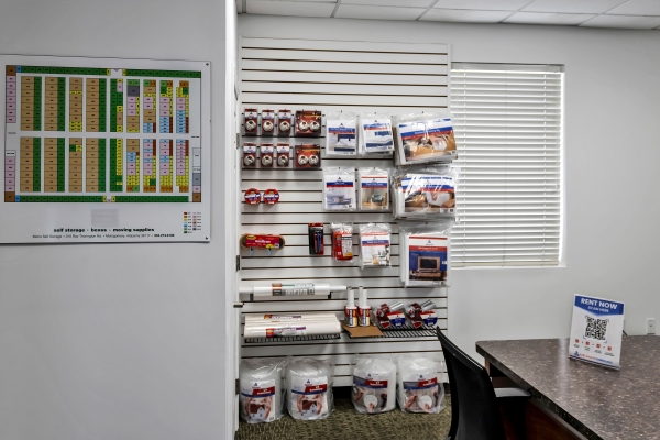 Facility photo: //images.sparefoot.com/medium/23565768b9a4f730d40.jpg