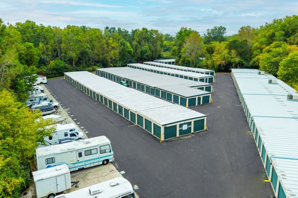 Facility photo: //images.sparefoot.com/medium/2356636914de08cfcd7.jpg