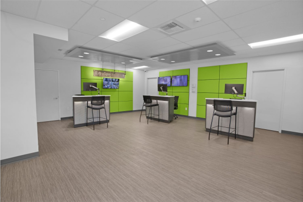 Facility photo: //images.sparefoot.com/medium/235723699432da02530.jpg