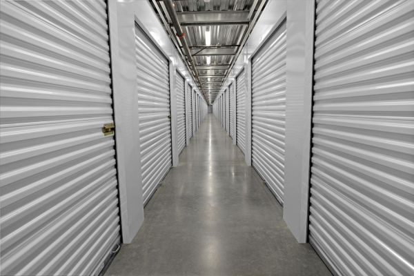 Facility photo: //images.sparefoot.com/medium/235723699432dd446b4.jpg