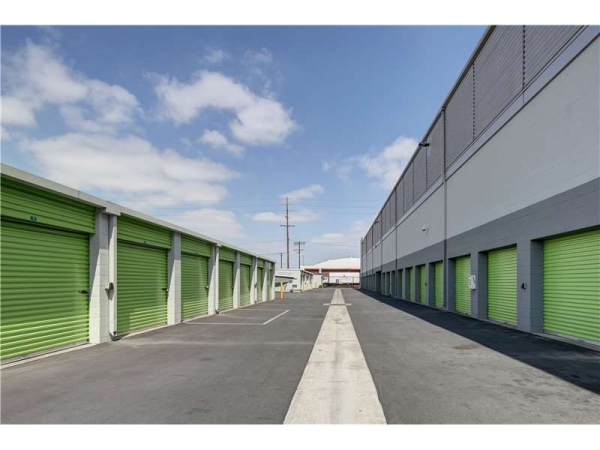 Facility photo: //images.sparefoot.com/medium/23572869943332a44e7.jpg