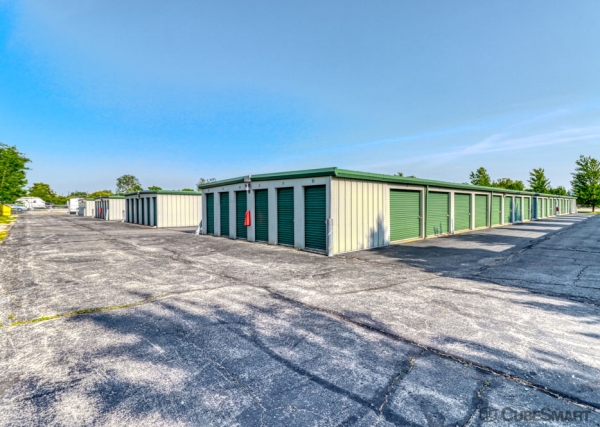 Facility photo: //images.sparefoot.com/medium/235825688b2593079be.jpg