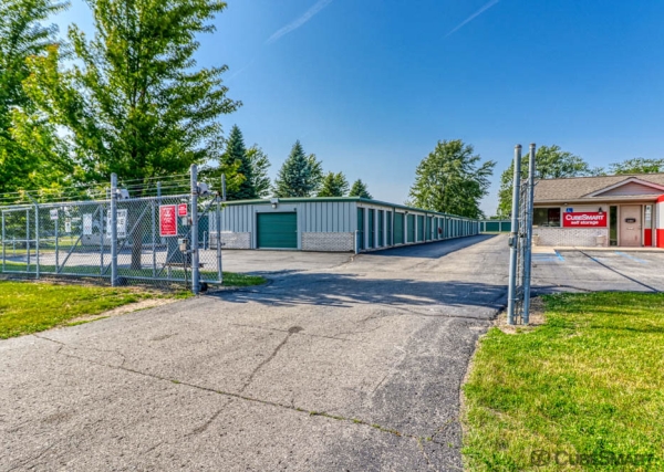 Facility photo: //images.sparefoot.com/medium/23582568b01489a9311.jpg