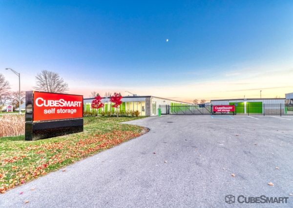 Facility photo: //images.sparefoot.com/medium/235826689063926cdea.jpg