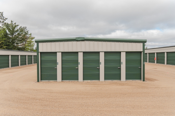 Facility photo: //images.sparefoot.com/medium/235898690e2cc4146c5.jpg