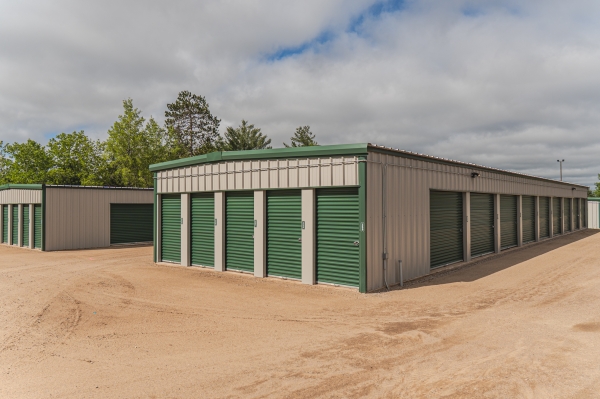 Facility photo: //images.sparefoot.com/medium/235898690e2cc6b1f74.jpg