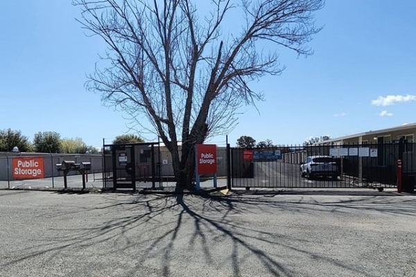 Facility photo: //images.sparefoot.com/medium/23591969f74c020c384.jpg