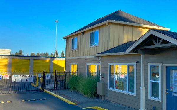 Facility photo: //images.sparefoot.com/medium/2359266622e4f20f020.jpg