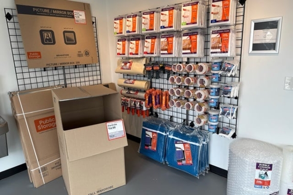 Facility photo: //images.sparefoot.com/medium/23599868a47844071a5.jpg