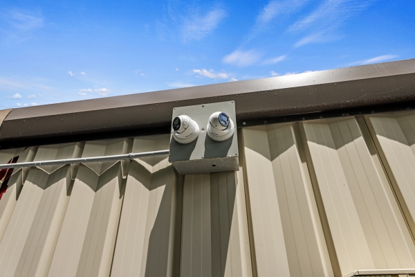 Facility photo: //images.sparefoot.com/medium/23608666bdf8bad6c6e.jpg