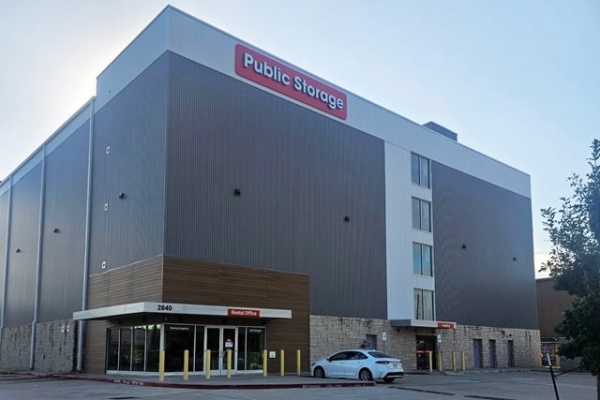 Storage Units at Public Storage - Houston - 2840 W Sam Houston Pkwy S - 2840 W Sam Houston Pkwy S