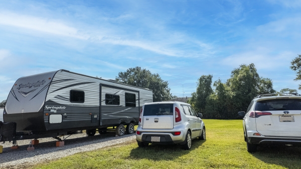 Facility photo: //images.sparefoot.com/medium/2361246980fc46c1e0c.jpg