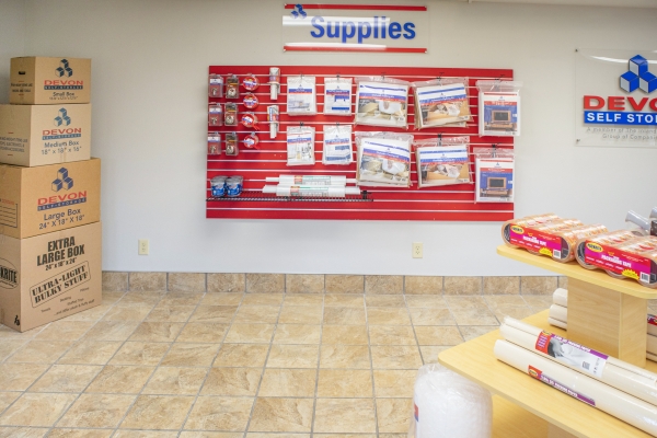 Facility photo: //images.sparefoot.com/medium/23612668c088c0ee38c.jpg