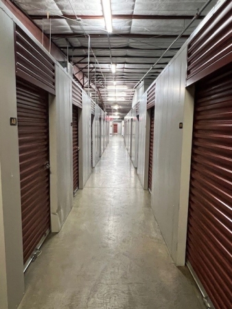Facility photo: //images.sparefoot.com/medium/236128688934aa99662.jpg