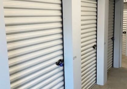 Facility photo: //images.sparefoot.com/medium/236155688ba2e79e2cd.jpg