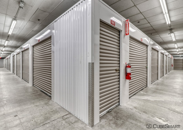 Facility photo: //images.sparefoot.com/medium/236216697882d158cc9.jpg