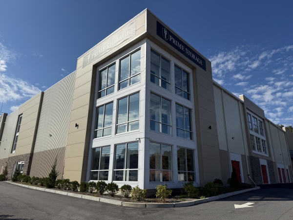Facility photo: //images.sparefoot.com/medium/23624168e65457a67d0.jpeg