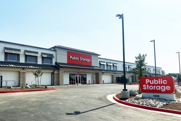 Storage Units at Public Storage - Covina - 1330 Cypress St - 1330 Cypress St