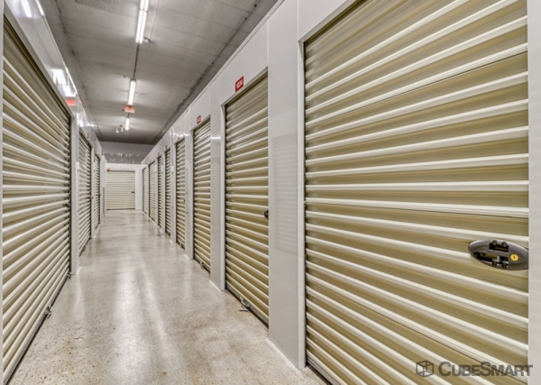 Facility photo: //images.sparefoot.com/medium/23638768833910b20f7.jpg