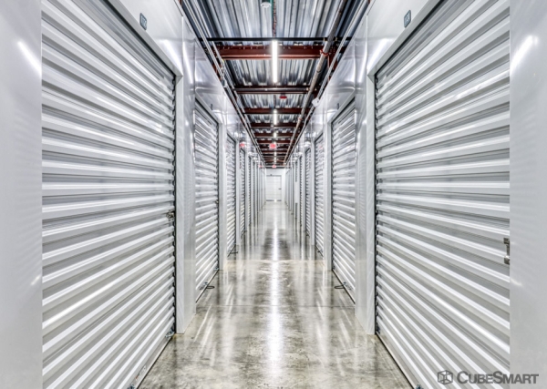 Facility photo: //images.sparefoot.com/medium/236462691ee31916f20.jpg