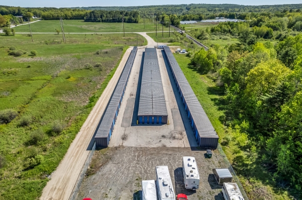 Facility photo: //images.sparefoot.com/medium/236644689f70172f370.jpg